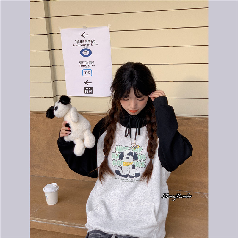 可爱小狗插肩袖连帽卫衣