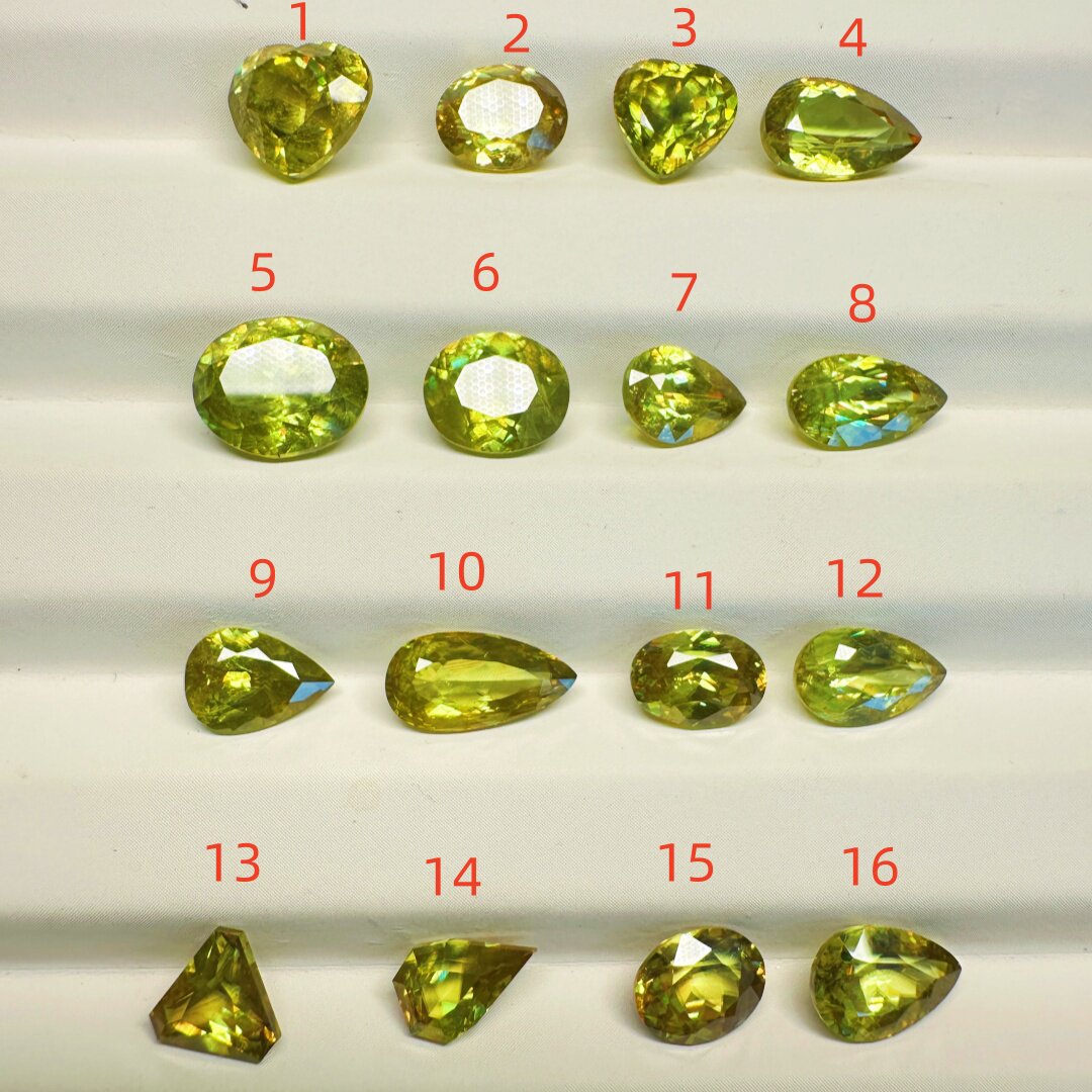 天然精选榍石裸石戒面金刚光泽150/克拉心形水滴椭圆形强火彩e1