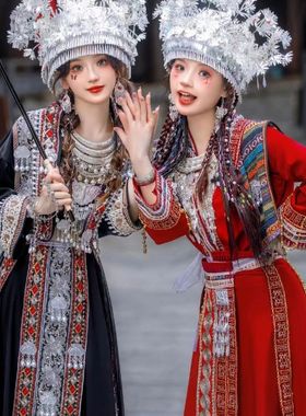 苗族彝族壮族服出租苗疆服饰少女异域风情舞台演出服民族服装租赁