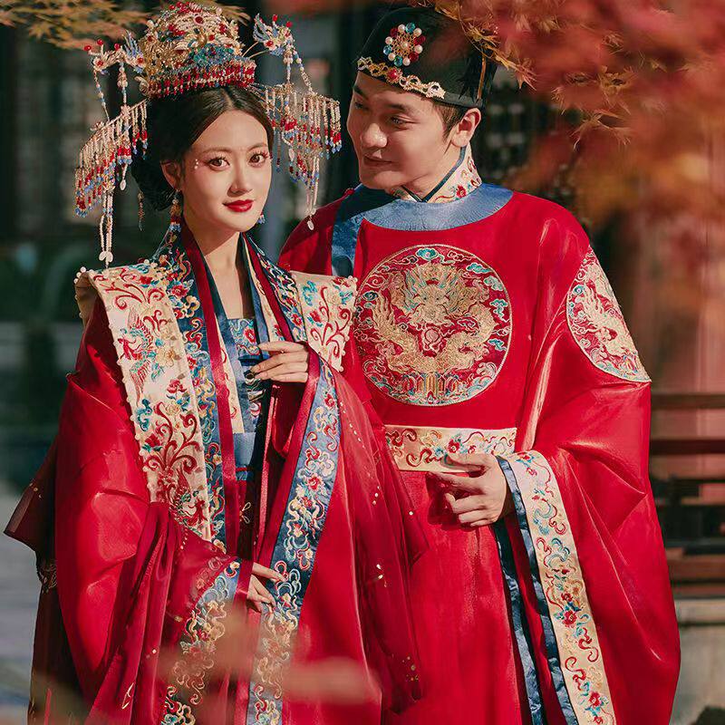 宋制婚服出租泰勒马丁凤冠霞帔大拖尾中式结婚礼服婚庆仪式走秀