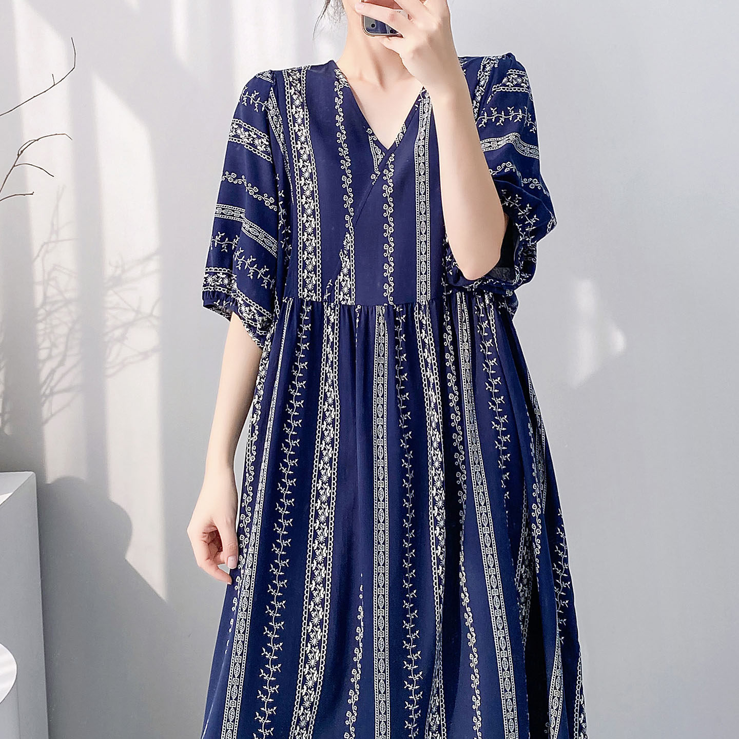 复古条纹风绵绸睡裙连衣裙女夏天大码宽松显瘦洋气减龄长裙家居服