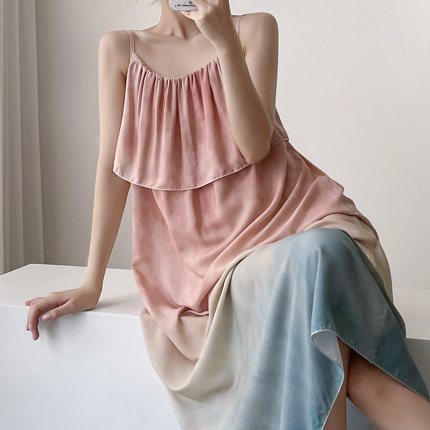 简约吊带睡裙女夏季薄款棉绸防凸点连衣裙家居服甜美少女度假长裙