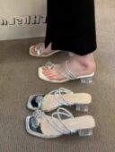 水钻套趾粗跟两穿凉鞋 仙女风网红拖鞋 复古时尚 新款 女外穿2026夏季