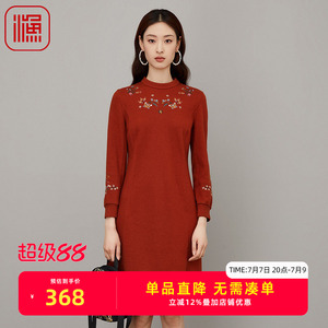 渔服饰裙子2023新款秋冬季女绒面棉休闲刺绣花连衣裙FGFD0025