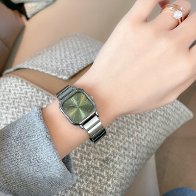 ibso高端时尚女表小绿表女表