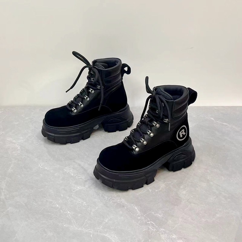 冬季帅气潮马丁靴真皮圆头厚底休闲绑带短筒靴纯黑增高百搭女靴