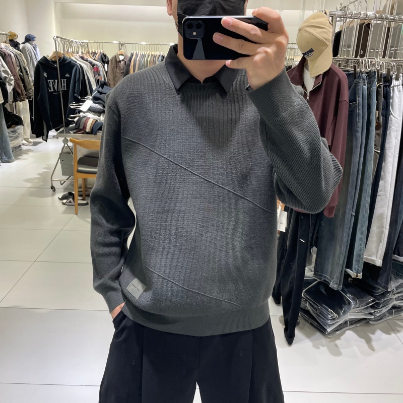 假俩件纯色翻领套头针织毛衣