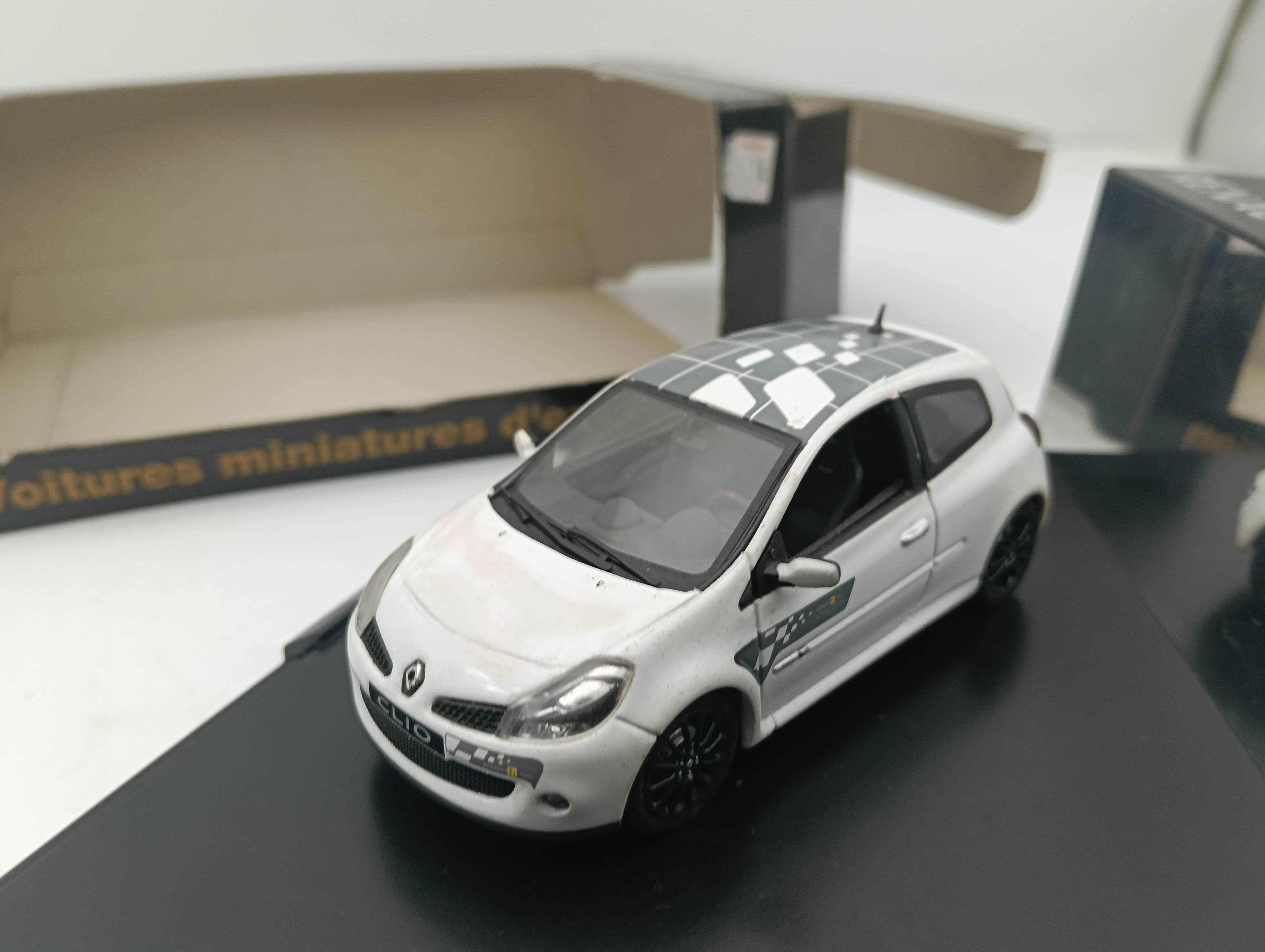 1:43  合金模型车  雷诺  克里奥  CLIO