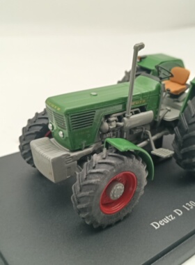 143  合金拖拉机模型D 130 06-1972