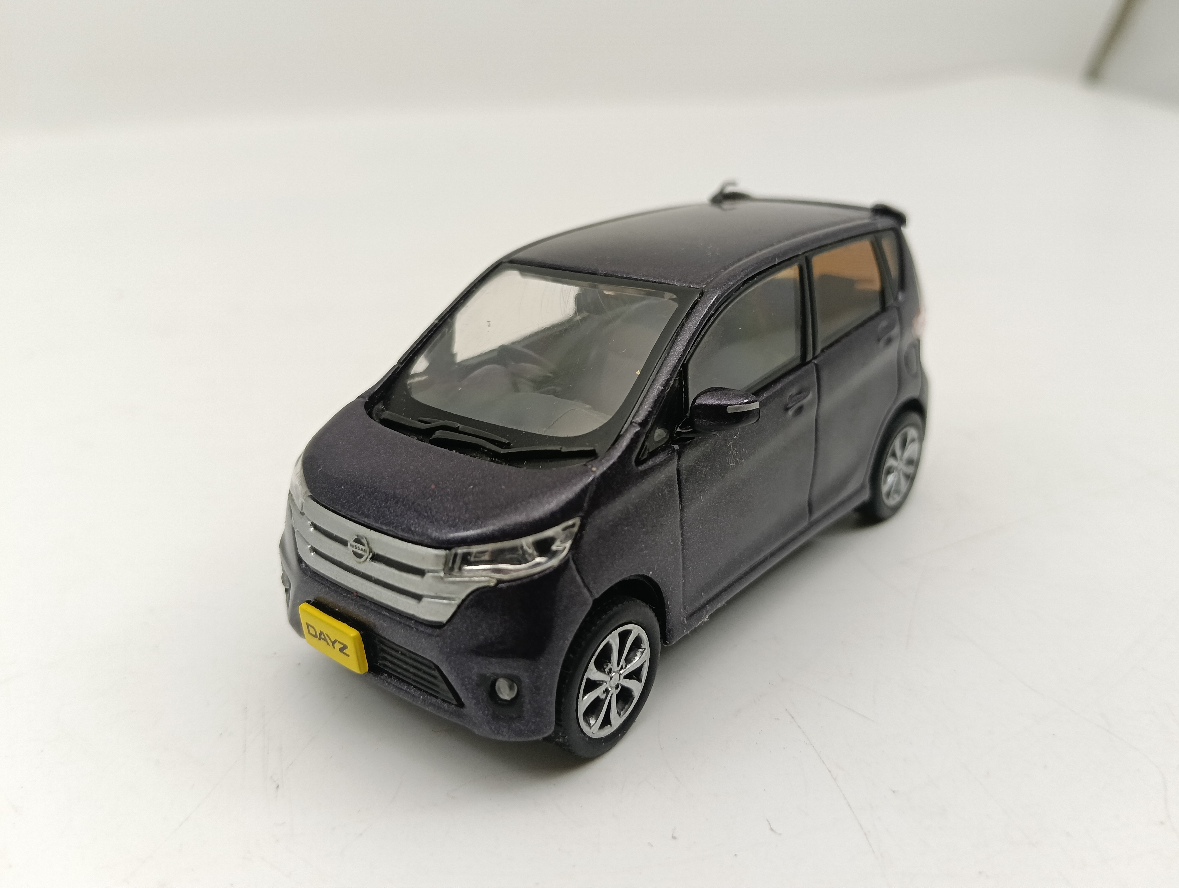 143合金模型车  尼桑日系车  NV200  散包模型日产微面