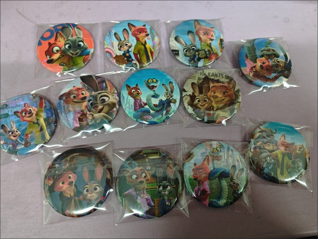 疯狂动物城市建筑狐狸兔子可爱创意胸针徽章吧唧痛包冰箱贴谷子礼,模玩/动漫/周边/娃圈三坑/桌游,动漫徽章/立牌,淘宝优惠券,粉丝福利购,淘宝优惠卷