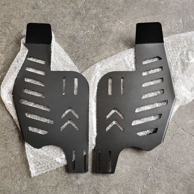 适用雅迪DM2DT5电动车前踏板加宽脚踏板搁脚舒适脚踩板脚踏改装件