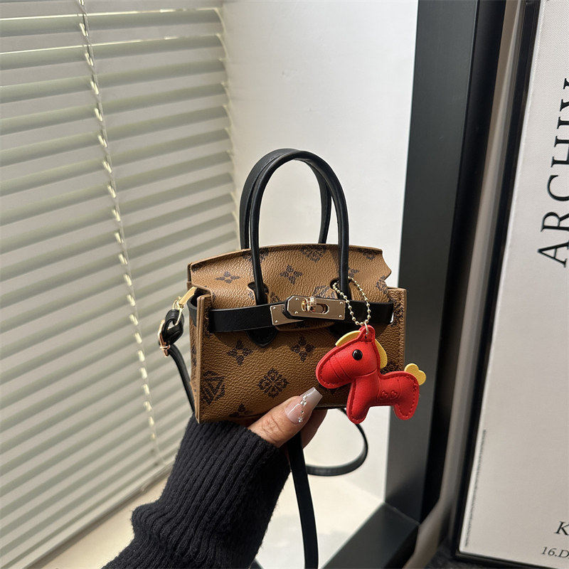 复古洋气网红儿童小挎包女童单肩包时尚小包高级潮小孩韩版手提包