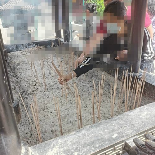 正宗泰山香灰龙王玉皇财神香灰香炉灰纯净无杂质产自泰山道观寺庙