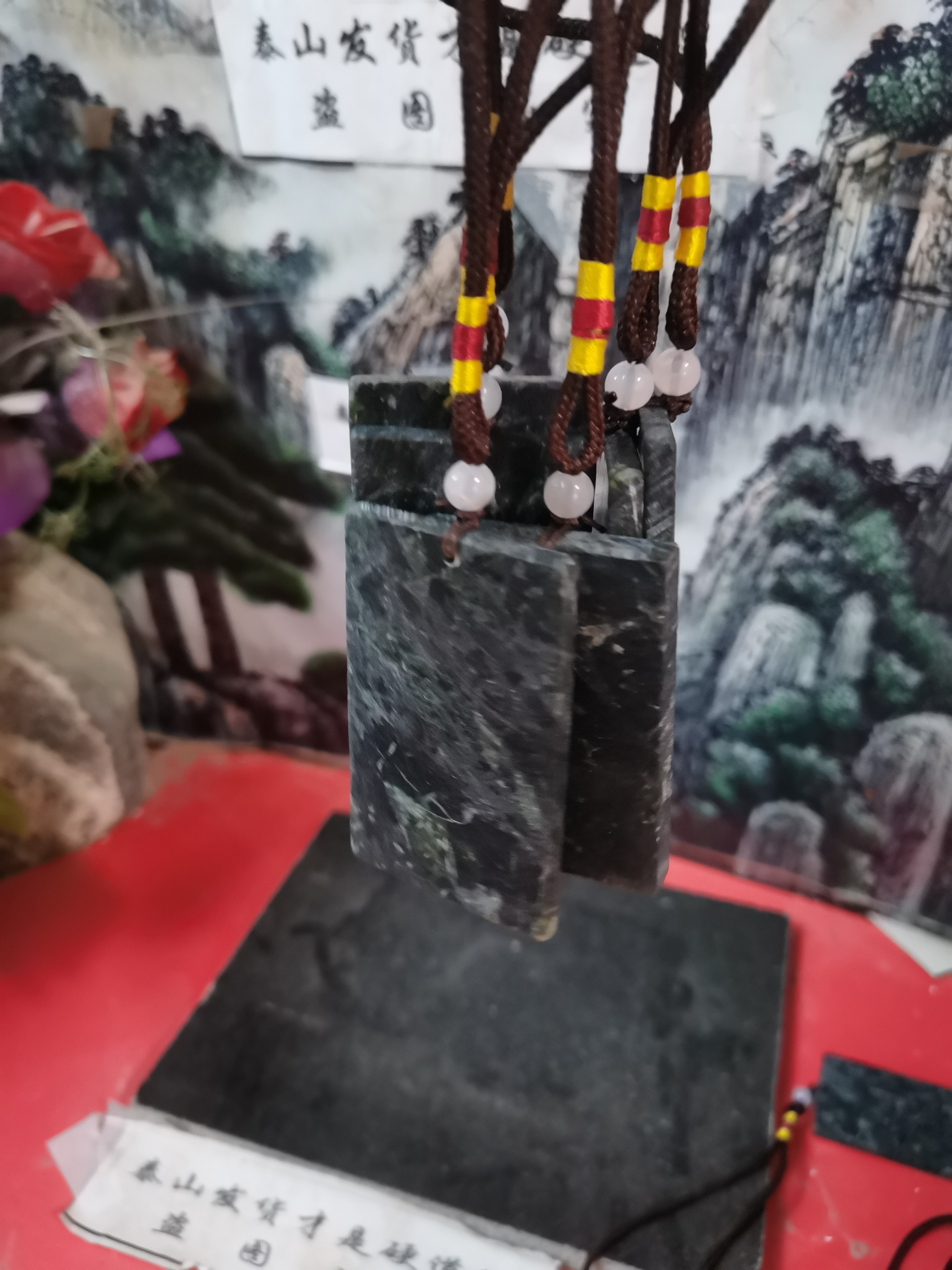 正宗泰山墨玉无事牌竖款带挂绳精品天然墨玉不刻字产自补角发货