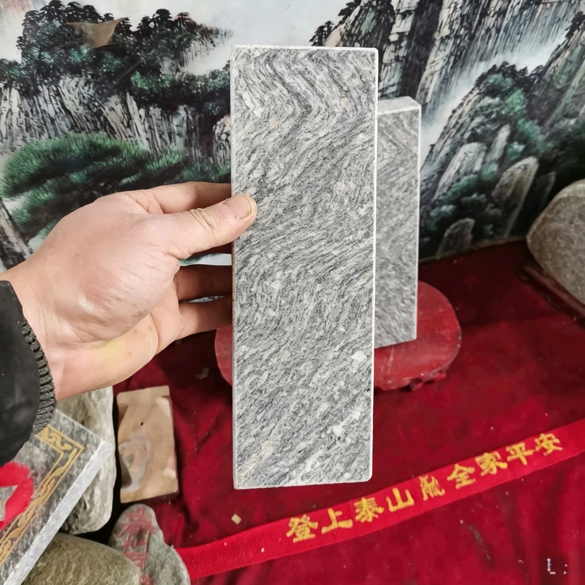 正宗天然石板不刻字不打磨四周长方形石板石材石头切割补角可用