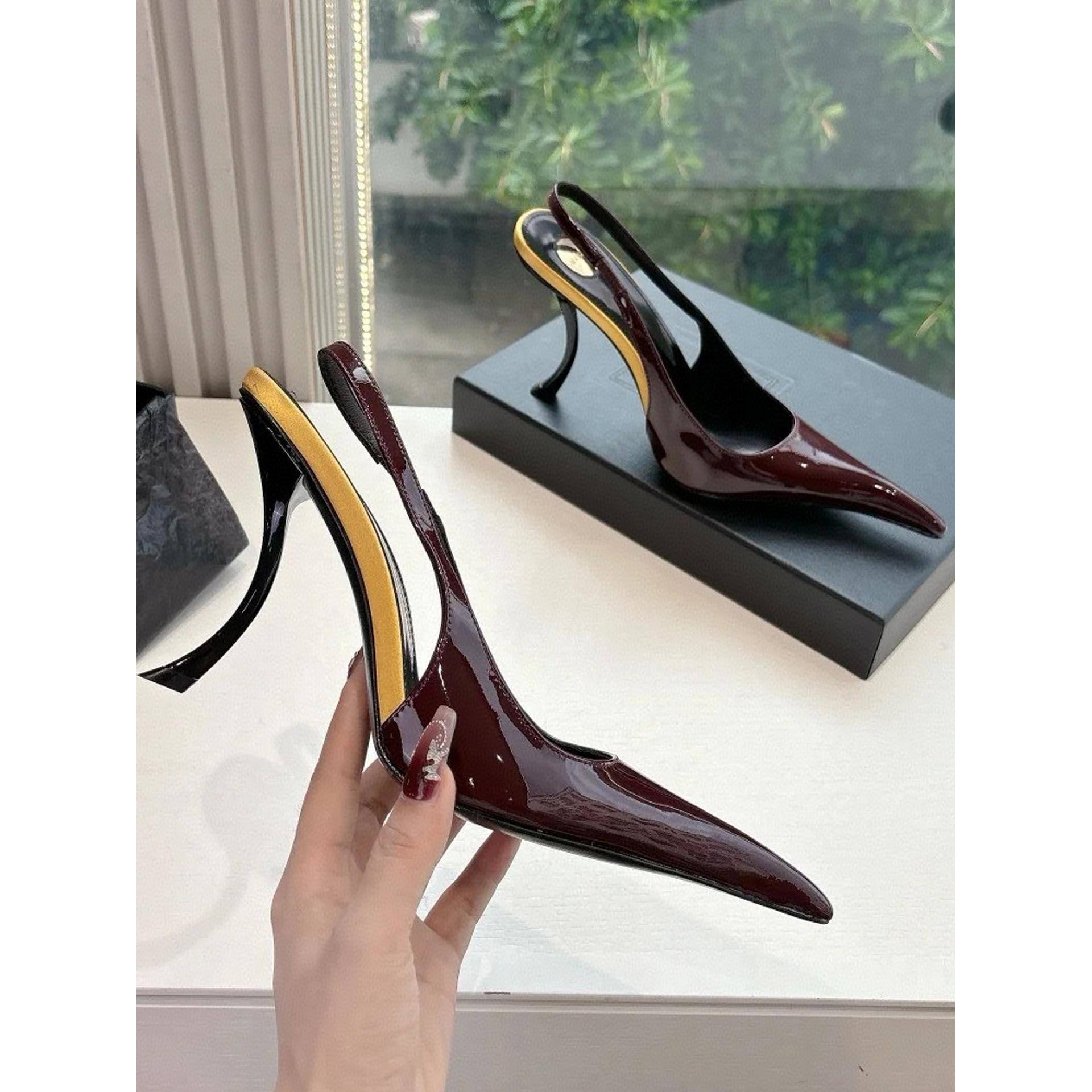 漆皮黑色高跟鞋秋新款后空拼色尖头女鞋异型细跟浅口拼色外穿凉鞋