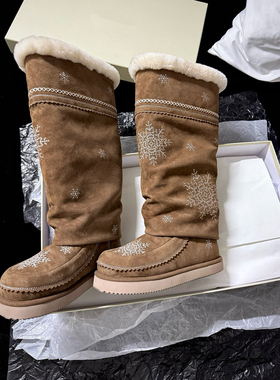 25冬新款小众设计刺绣复古雪地靴女中筒靴新款保暖靴子皮毛一体
