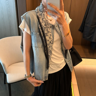 配丝巾翻领牛仔马甲外套女欧洲站2026春装新款欧货女装无袖上衣潮