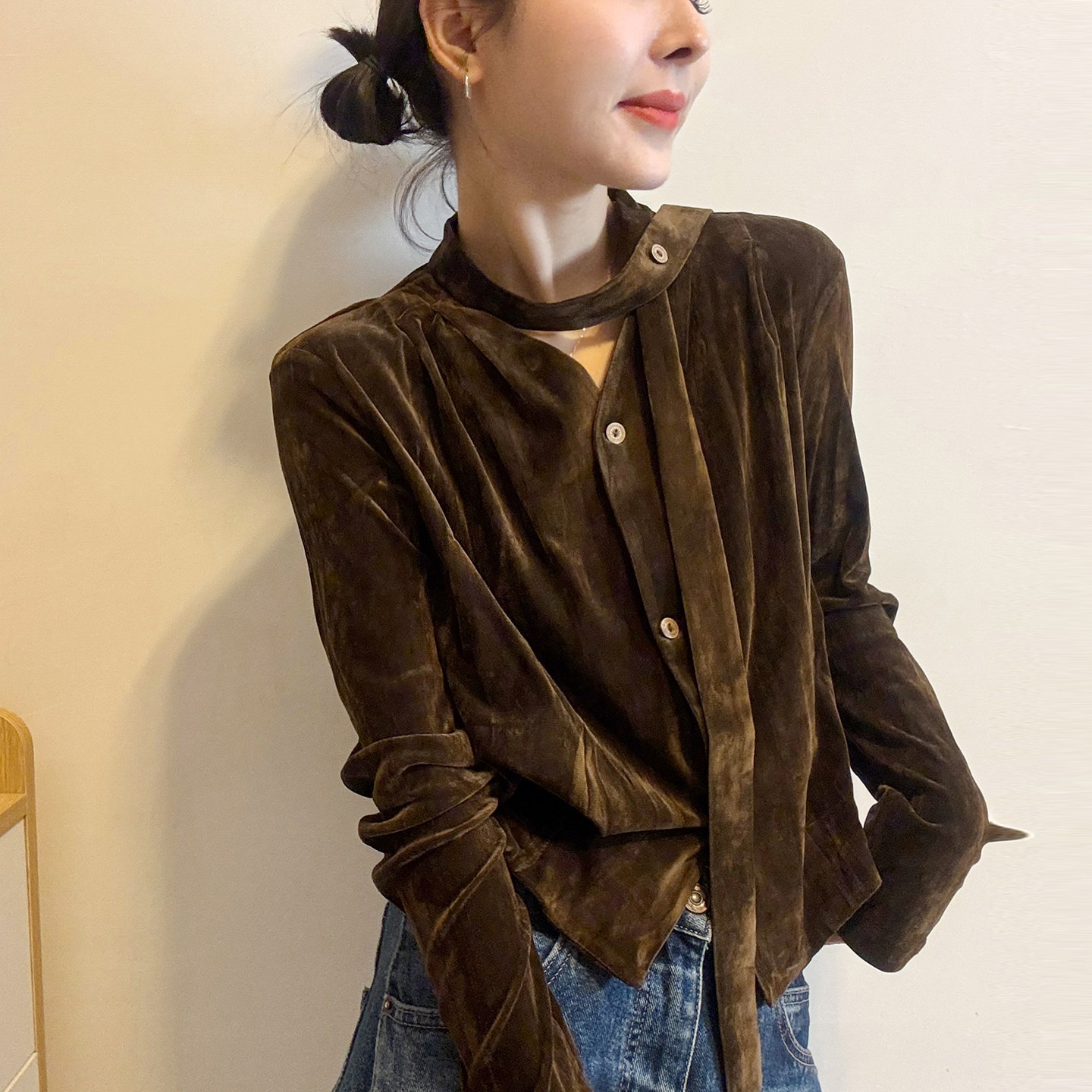 金丝绒挂脖V领衬衫女欧洲站上衣