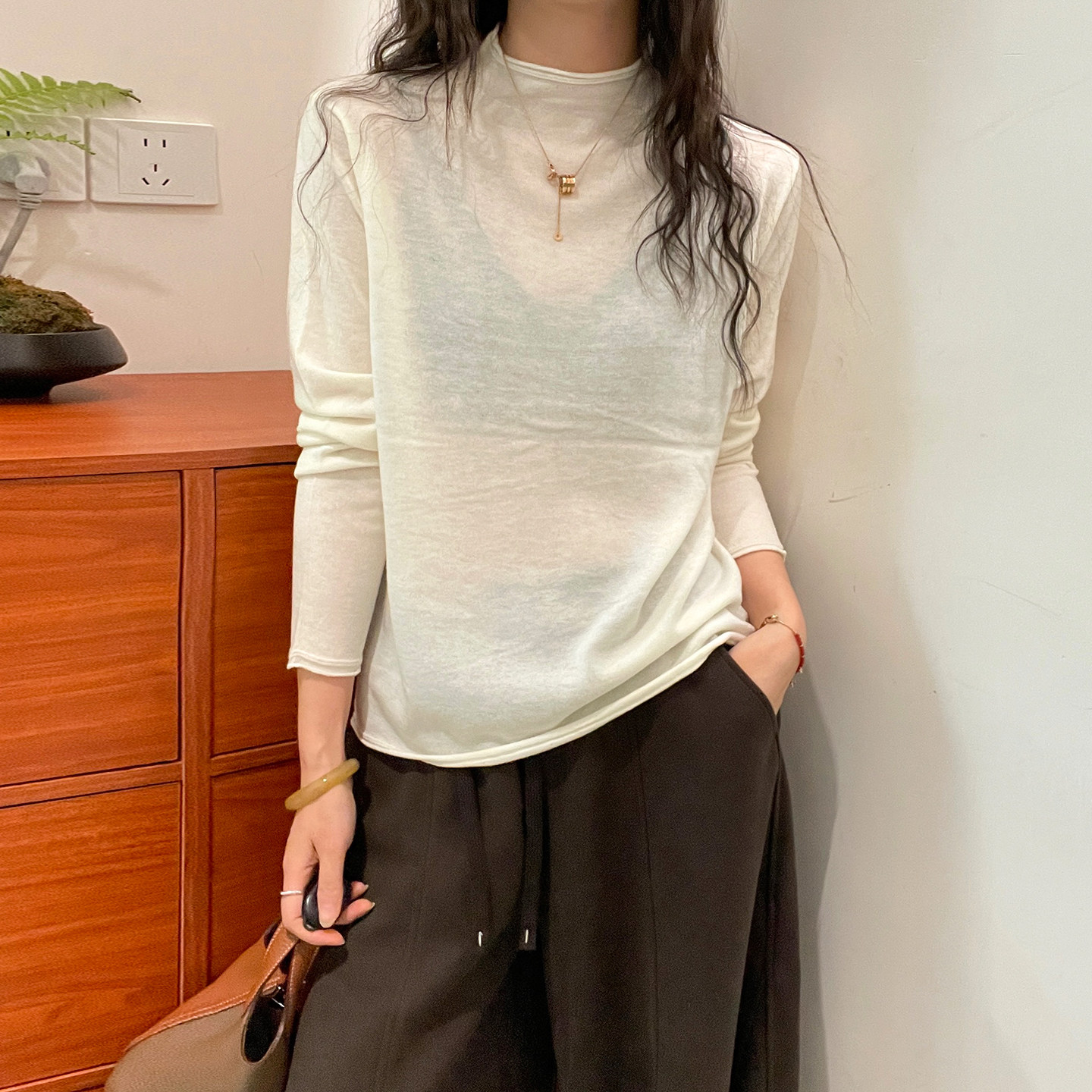 美丽诺羊毛卷边高领针织衫女欧货