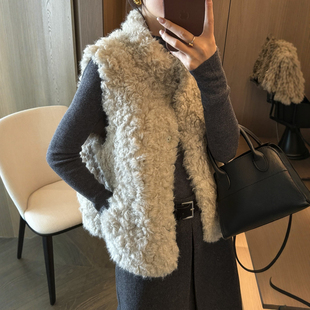 羊羔毛皮毛一体马甲外套女欧洲站2025冬装新款欧货女装时尚上衣潮