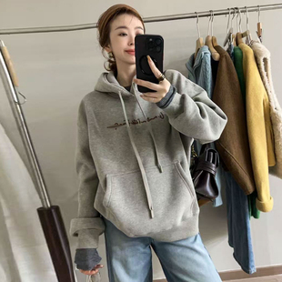 设计感上衣潮 欧货女装 字母刺绣连帽加绒卫衣女欧洲站2025冬装 新款