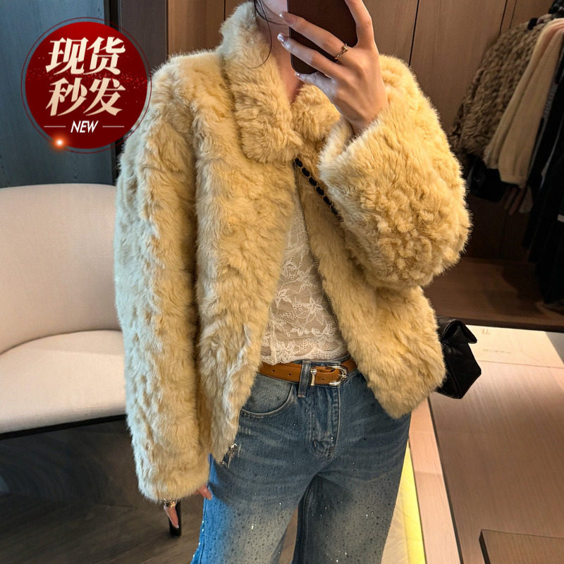 复古翻领羊羔毛皮毛一体外套女欧洲站2025冬装新款欧货女装上衣潮