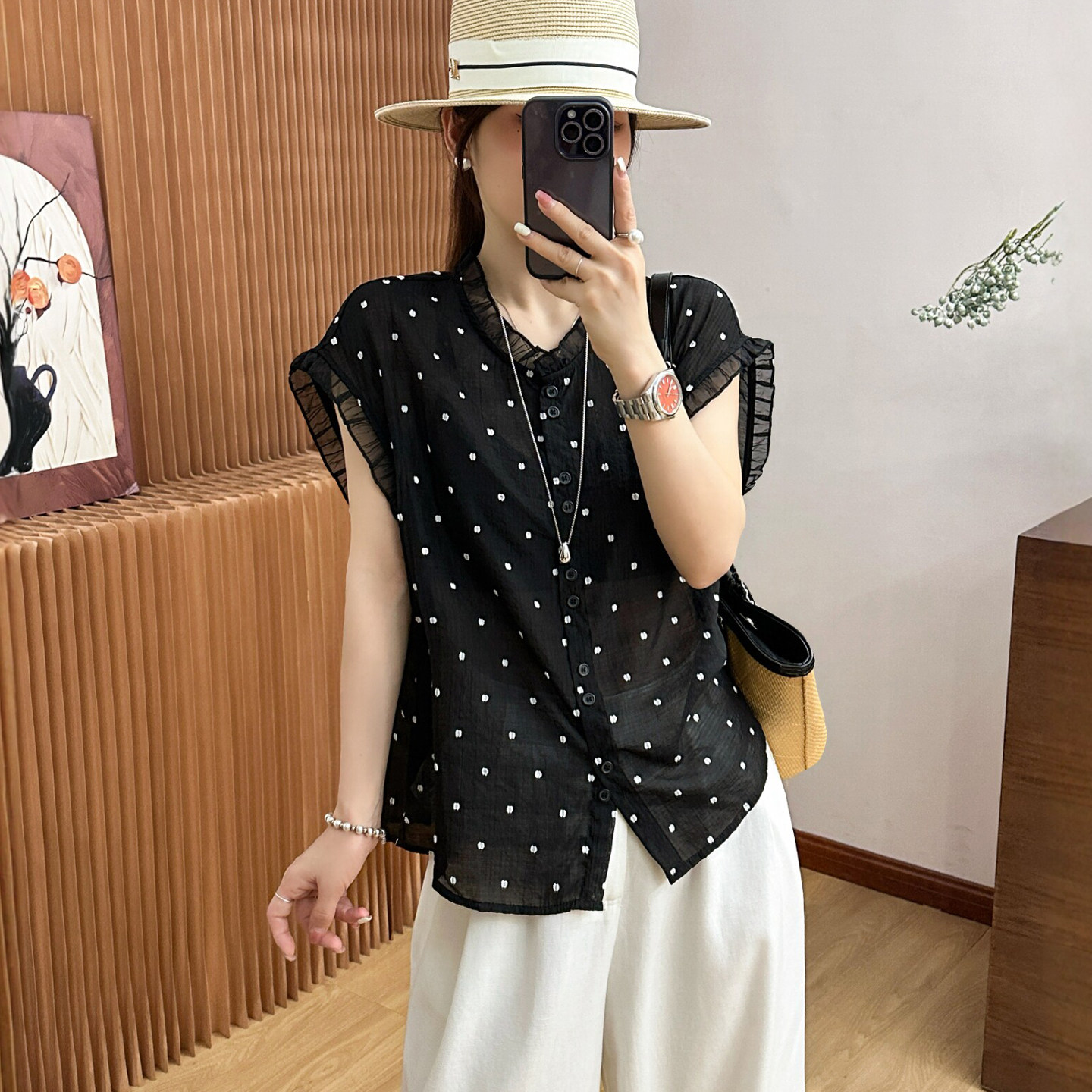 木耳边V领波点飞飞袖衬衫女欧洲站2026夏季新款欧货女装娃娃衫潮