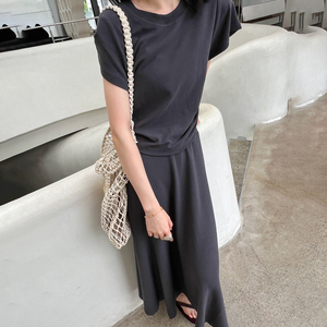 设计感露腰T恤A字半身裙两件套装女欧洲站夏装2024新款欧货女装潮
