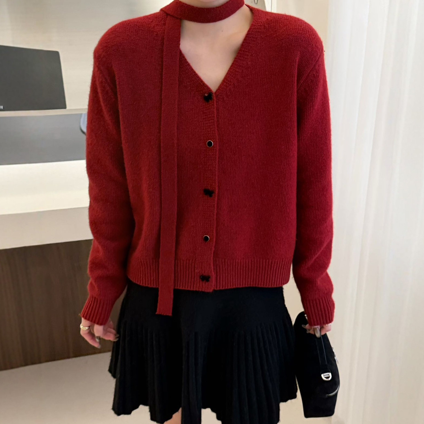 复古飘带V领羊毛针织开衫女欧洲站2025冬装新款欧货女装打底衫潮