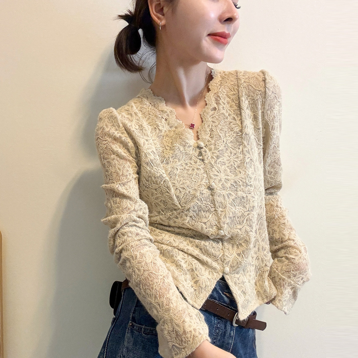 小香风镂空钩花羊毛针织开衫女潮
