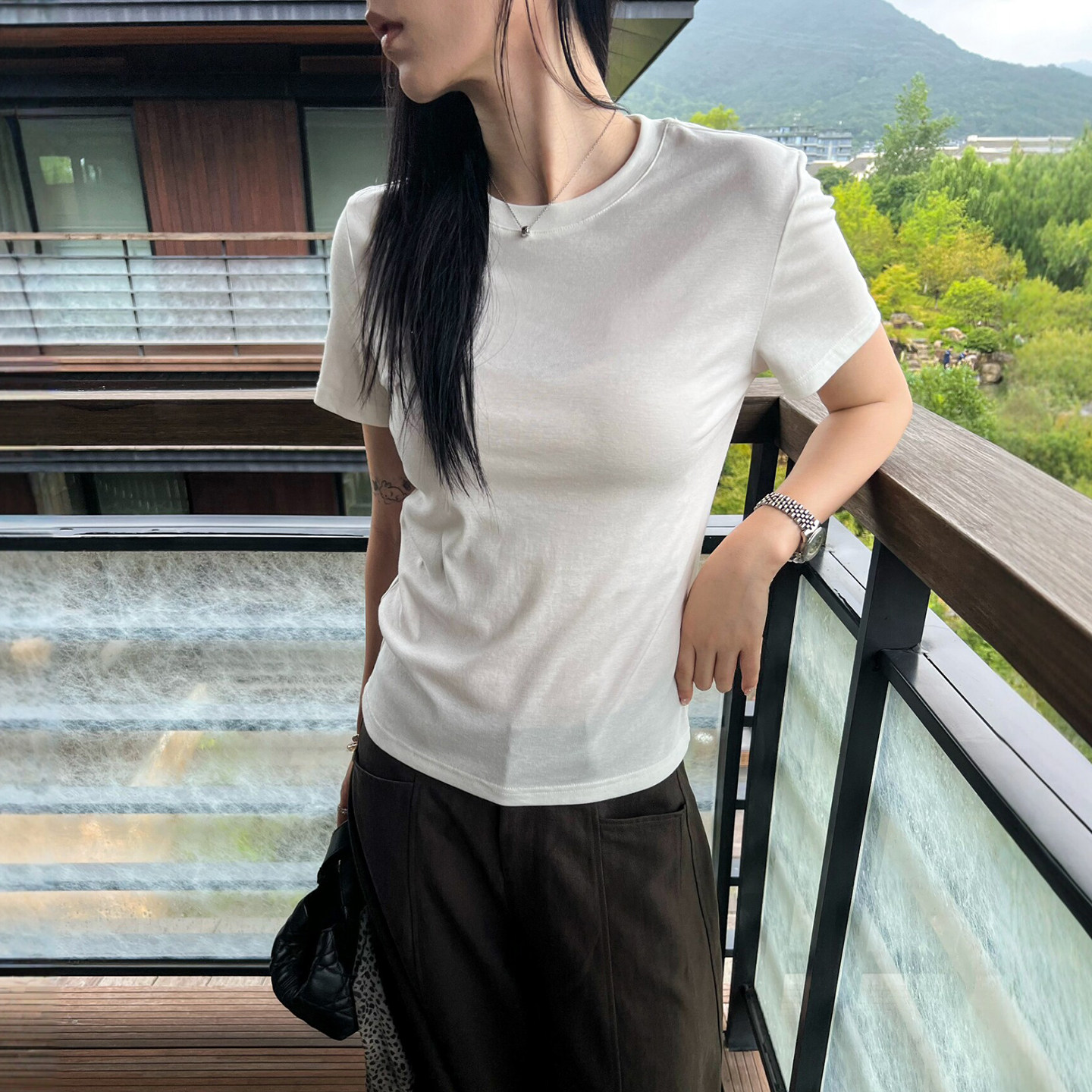 贝壳扣刺绣天丝羊毛T恤女欧洲站