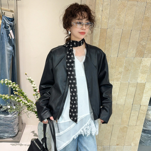 配丝巾蛋白皮PU皮衣外套女欧洲站2026春装新款欧货女装夹克上衣潮