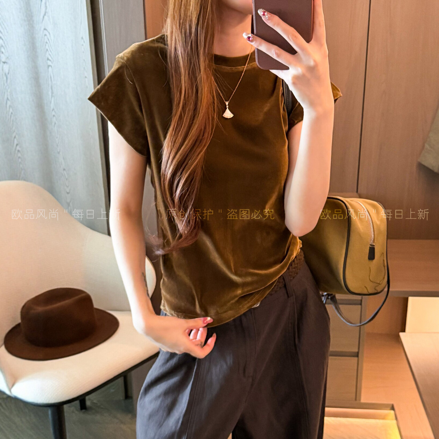 小飞袖金丝绒修身短袖T恤女欧货