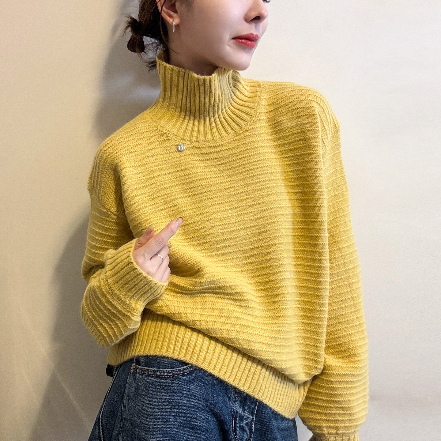 贝壳扣细羊毛高领针织衫女欧洲站