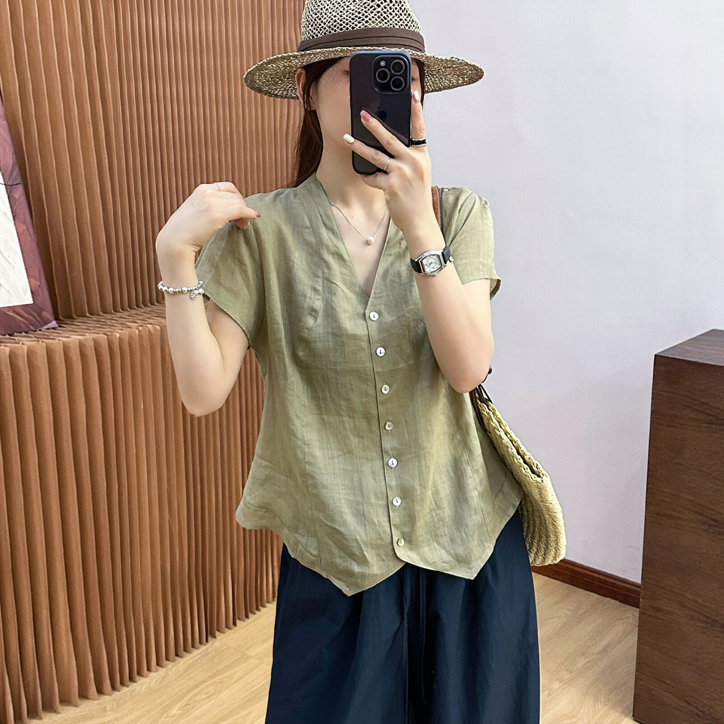 不规则V领天丝麻料衬衫女欧洲站