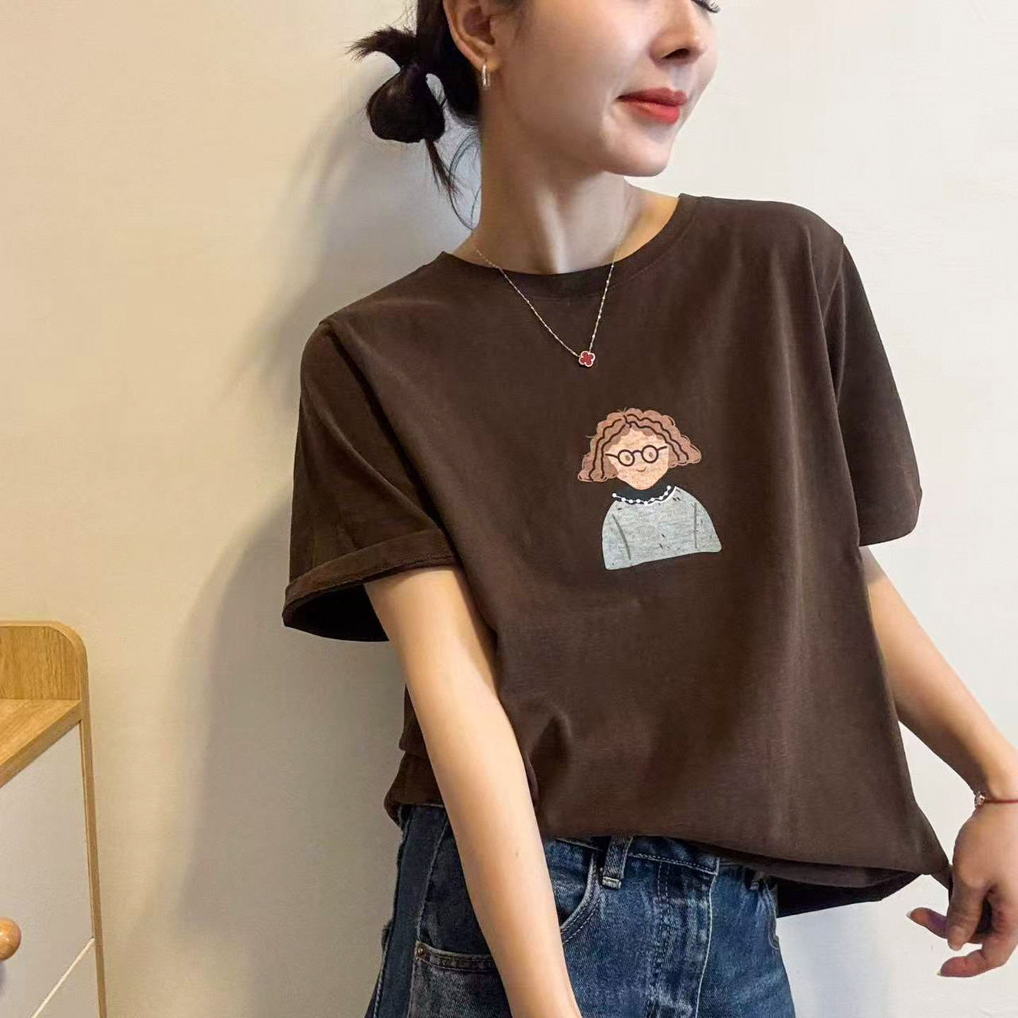 人物印花修身短袖T恤女欧货上衣图片