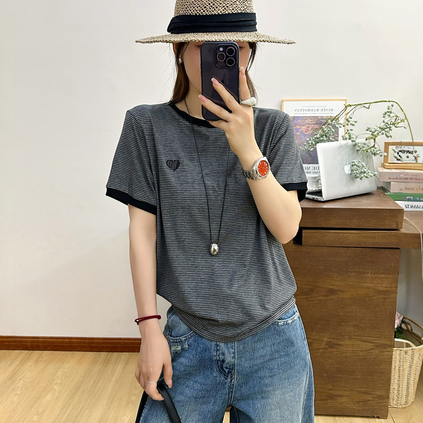 爱心刺绣条纹短袖T恤女欧洲站2026春装新款欧货女装时尚打底衫潮