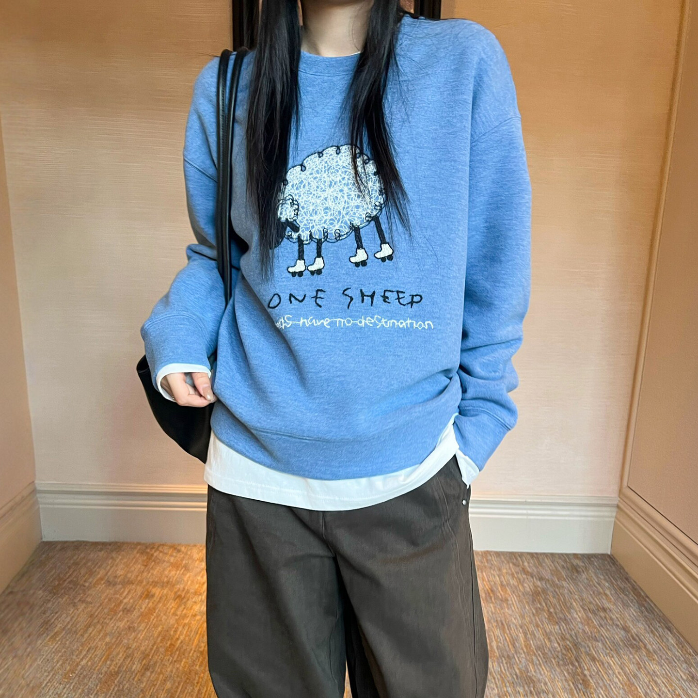 小羊刺绣空气棉卫衣女欧洲站上衣