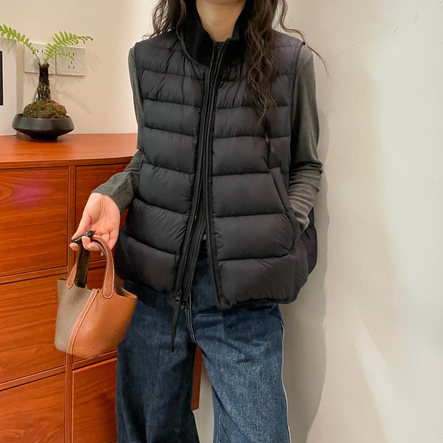 90白鸭绒面包羽绒服马甲女欧洲站
