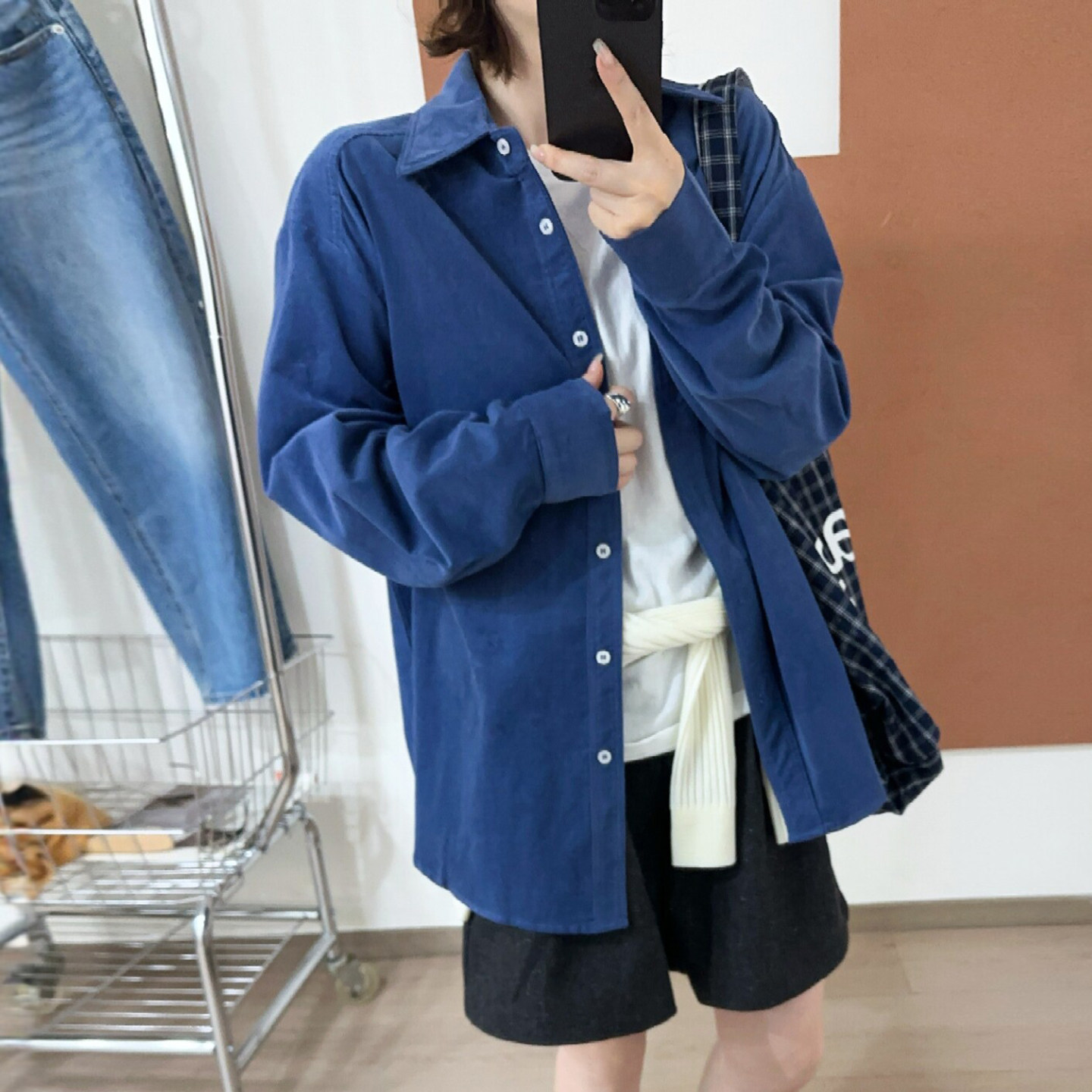 克莱因蓝灯芯绒休闲衬衫女欧洲站