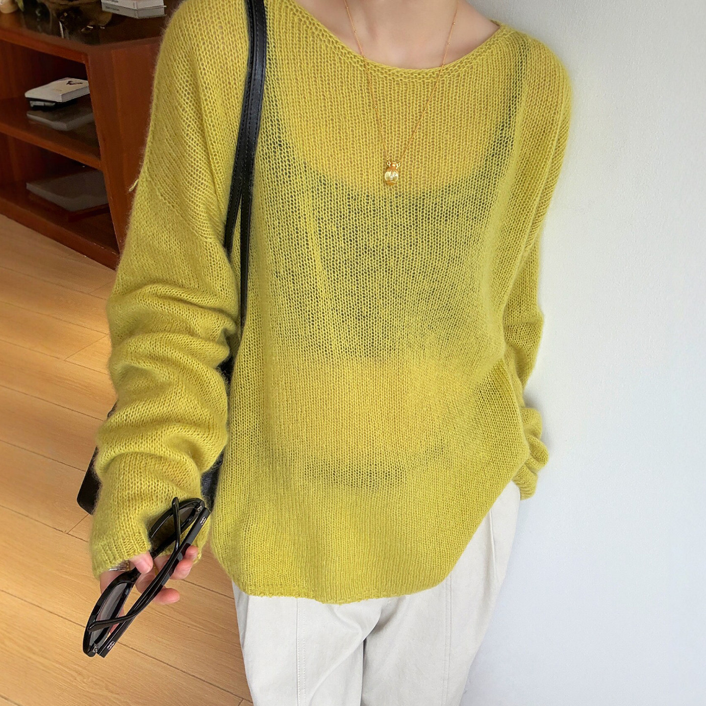 镂空钩花一字领羊毛针织衫女欧货