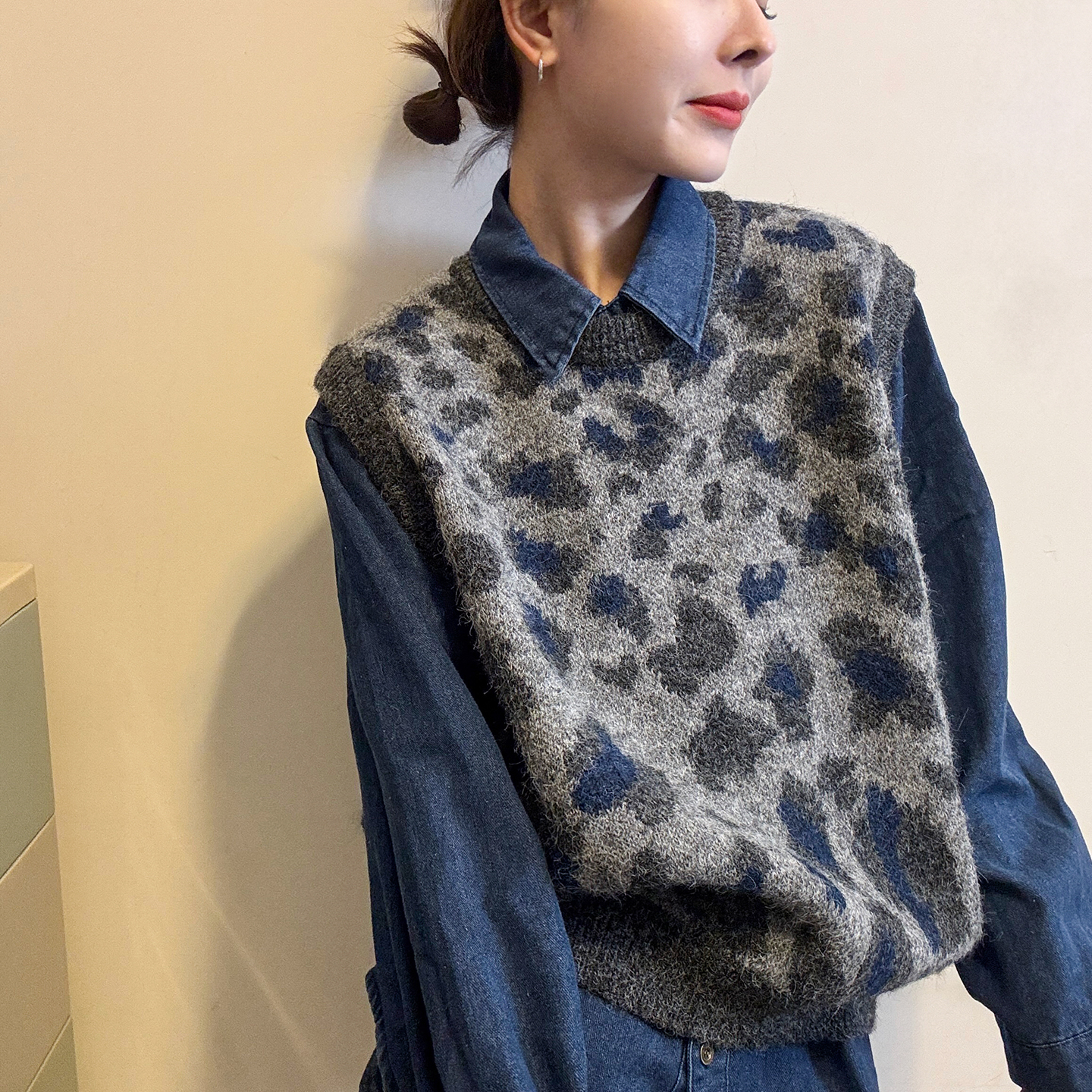 豹纹羊毛针织衫牛仔衬衫两件套装