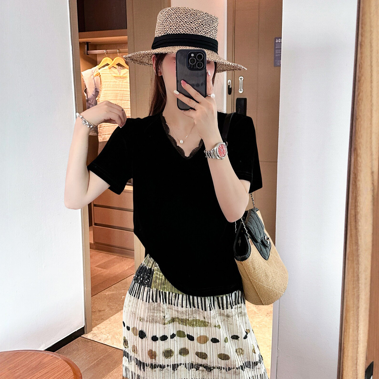 蕾丝拼接金丝绒短袖T恤女欧洲站2026夏季新款欧货女装洋气上衣潮
