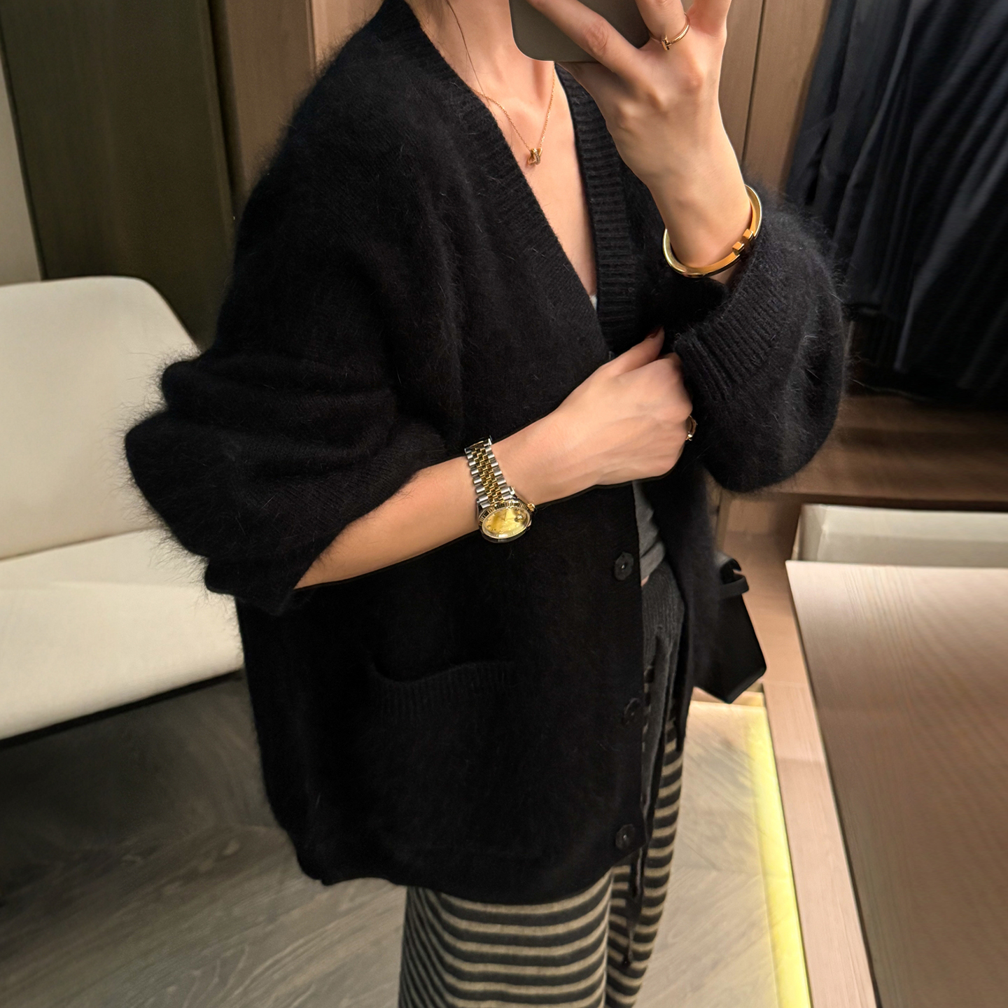 浣熊绒V领长袖针织开衫女欧洲站