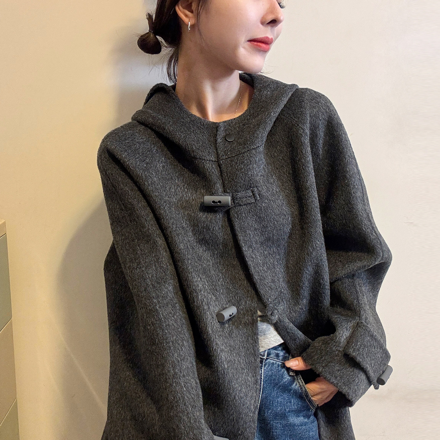 牛角扣连帽双面羊绒大衣女欧洲站