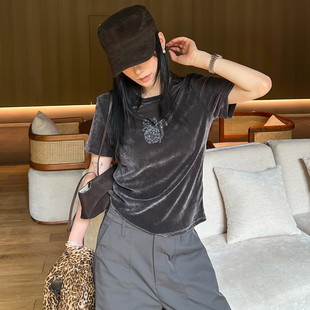 小猫印花金丝绒短袖T恤女欧洲站2026早秋新款欧货女装时尚打底衫