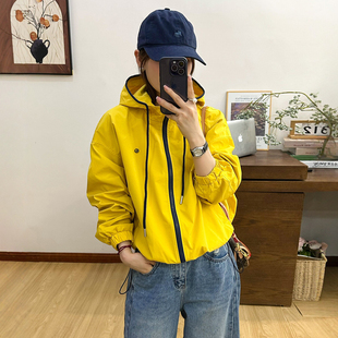 时尚 欧货女装 防晒衣潮 新款 贝壳扣连帽冲锋衣外套女欧洲站2026春装