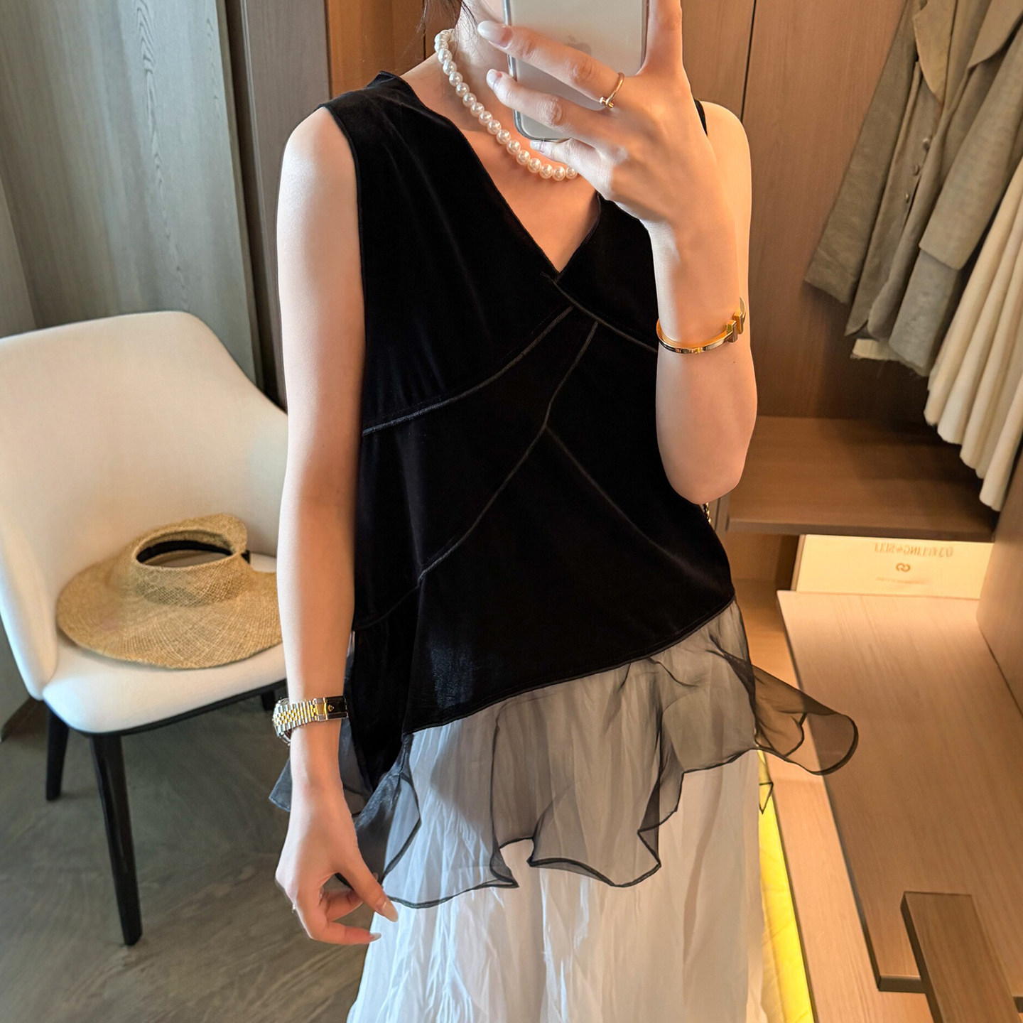 不规则拼纱V领金丝绒衬衫女欧洲站2026夏季新款欧货女装娃娃衫潮